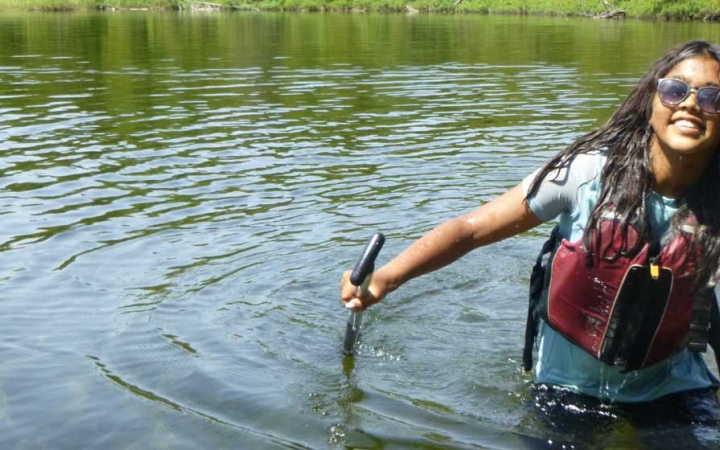 struggling girls gain confidence on outward bound course